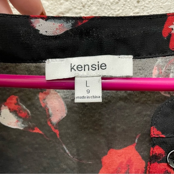 Kensie Floating Petals Top Size Large - Picture 5 of 8